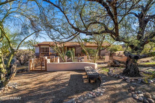 4421 N Calle Llanura, Tucson, AZ 85745