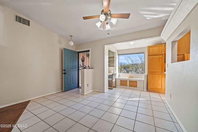 4421 N Calle Llanura, Tucson, AZ 85745