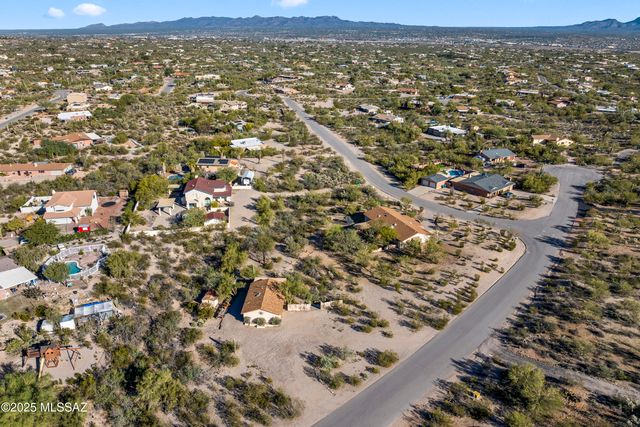 4421 N Calle Llanura, Tucson, AZ 85745