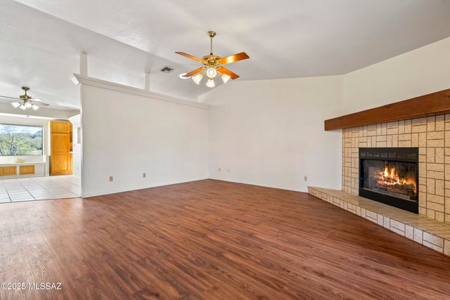 4421 N Calle Llanura, Tucson, AZ 85745