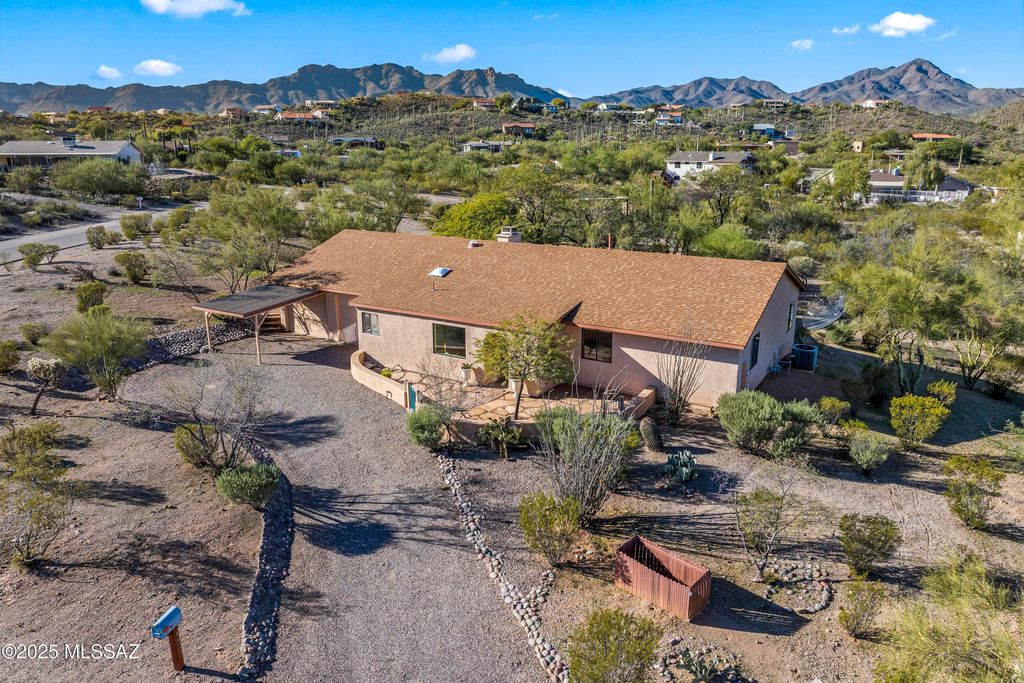 4421 N Calle Llanura, Tucson, AZ 85745