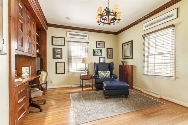 1 Stonegate Lane, Pittsford, NY 14534