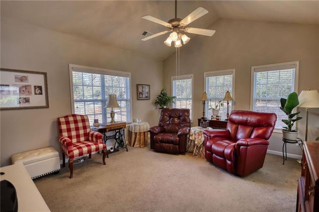 339 Crossroads Drive, Social Circle, GA 30025
