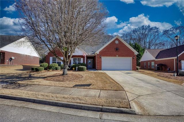 339 Crossroads Drive, Social Circle, GA 30025