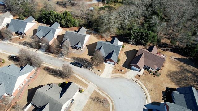 339 Crossroads Drive, Social Circle, GA 30025