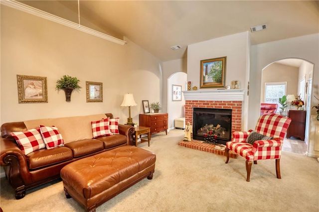 339 Crossroads Drive, Social Circle, GA 30025