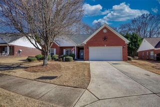 339 Crossroads Drive, Social Circle, GA 30025