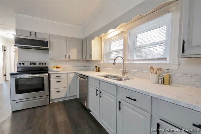 903 Merriam Drive, Jeffersonville, IN 47129