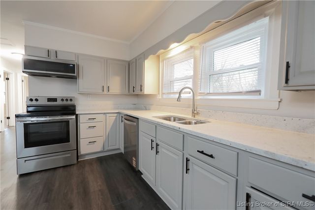 903 Merriam Drive, Jeffersonville, IN 47129