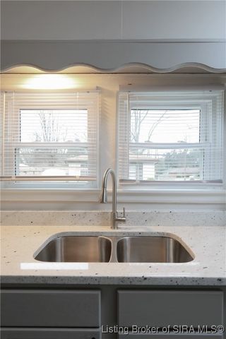 903 Merriam Drive, Jeffersonville, IN 47129