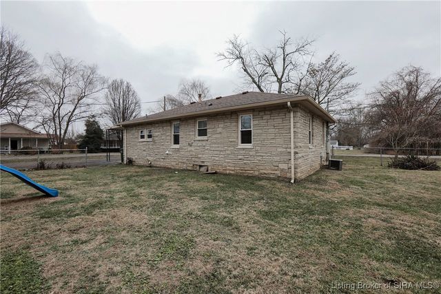 903 Merriam Drive, Jeffersonville, IN 47129