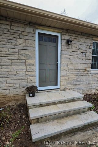 903 Merriam Drive, Jeffersonville, IN 47129