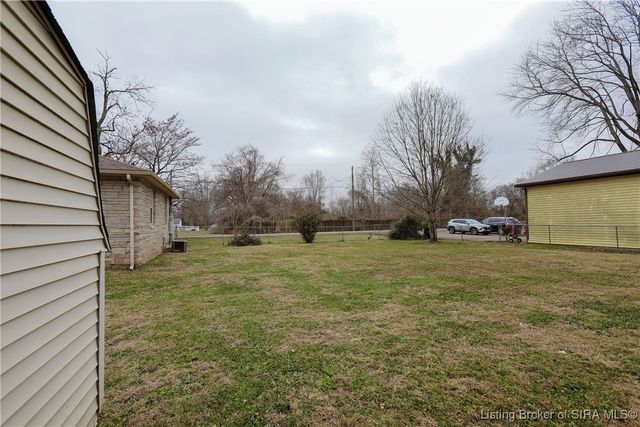 903 Merriam Drive, Jeffersonville, IN 47129