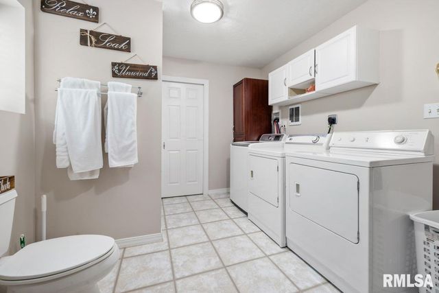 28 PERKINS Lane, Golconda, IL 62938