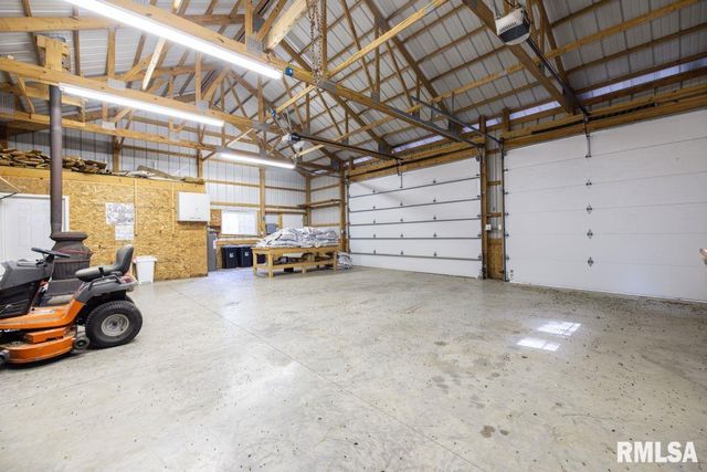 28 PERKINS Lane, Golconda, IL 62938