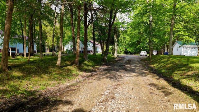 28 PERKINS Lane, Golconda, IL 62938