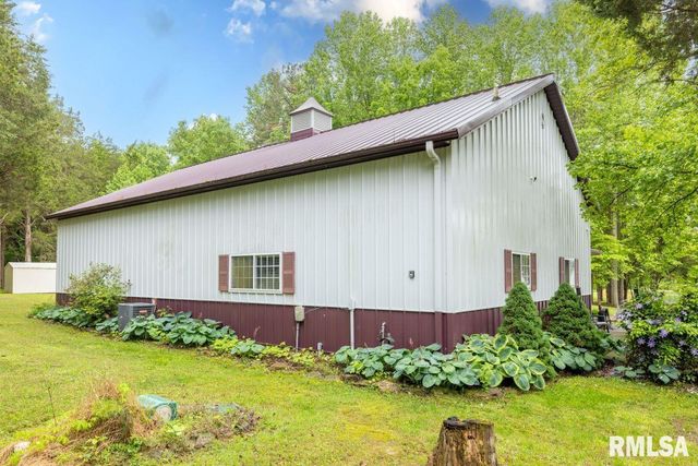 28 PERKINS Lane, Golconda, IL 62938