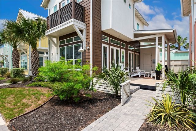 600 Center Square North 15, Port Aransas, TX 78373