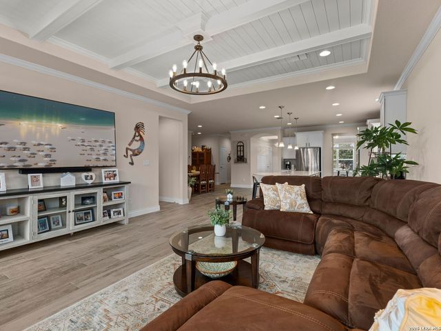 13039 SALTY SPGS, San Antonio, TX 78253