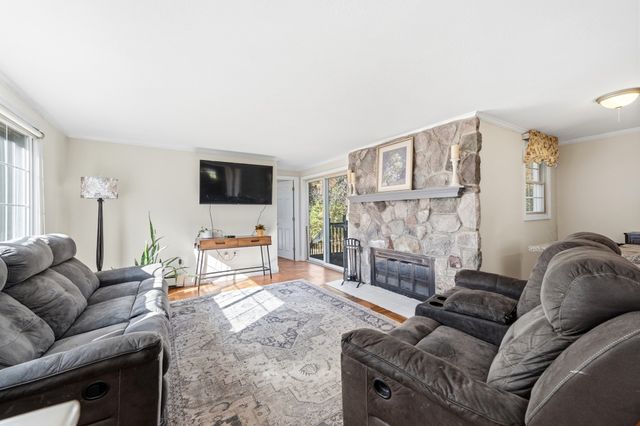 939 Hildreth Street, Dracut, MA 01826