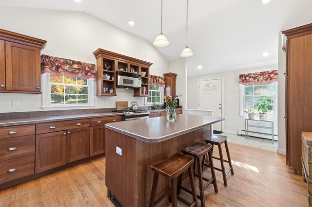 939 Hildreth Street, Dracut, MA 01826