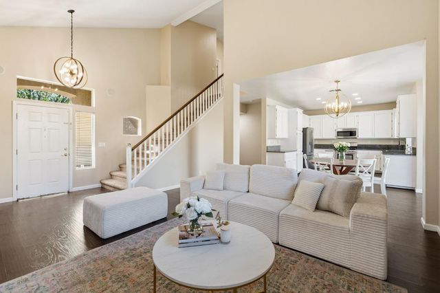 1384 Walden Dr, Folsom, CA 95630