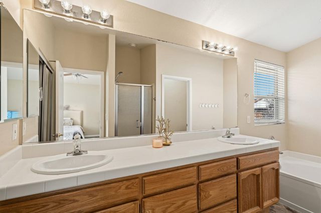 1384 Walden Dr, Folsom, CA 95630