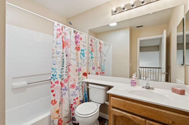 1384 Walden Dr, Folsom, CA 95630