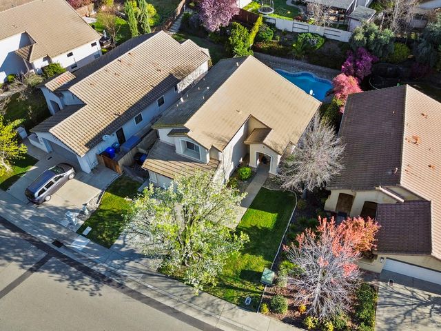 1384 Walden Dr, Folsom, CA 95630