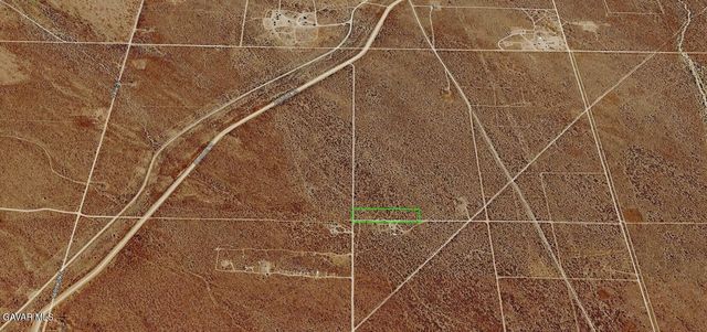 10500 W Maxwell Avenue, Rosamond, CA 93560