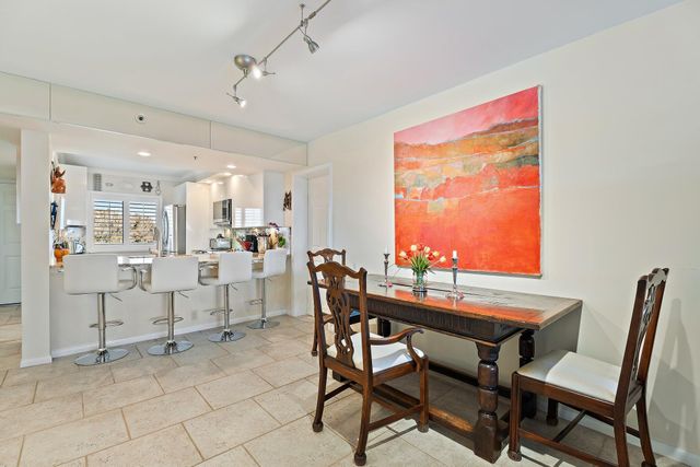 401 Ocean Bluffs Boulevard 402, Jupiter, FL 33477