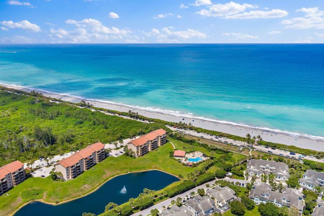 401 Ocean Bluffs Boulevard 402, Jupiter, FL 33477