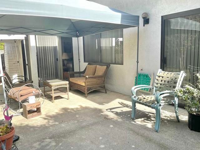 956 Woodcreek Road, Fallbrook, CA 92028