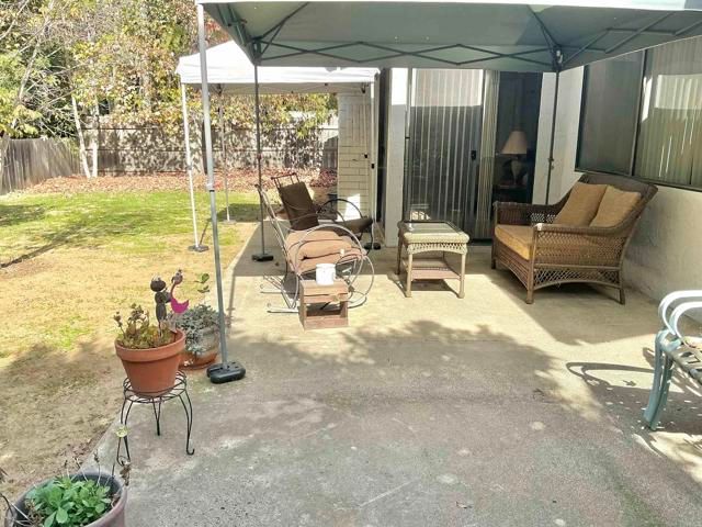 956 Woodcreek Road, Fallbrook, CA 92028