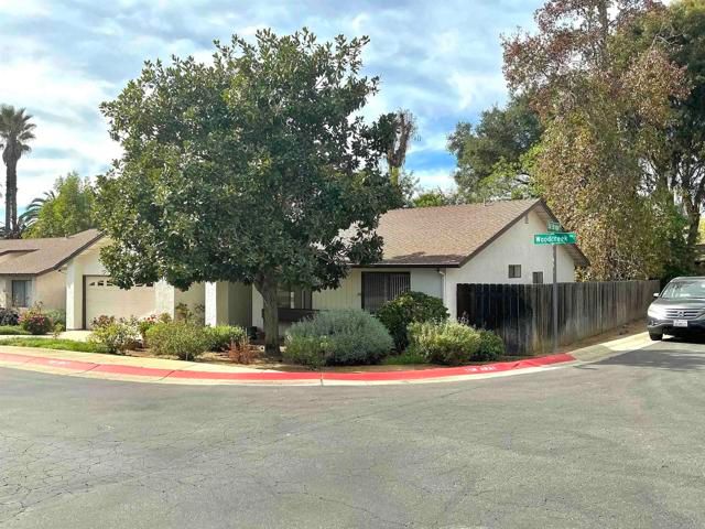 956 Woodcreek Road, Fallbrook, CA 92028