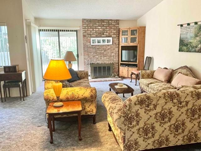 956 Woodcreek Road, Fallbrook, CA 92028