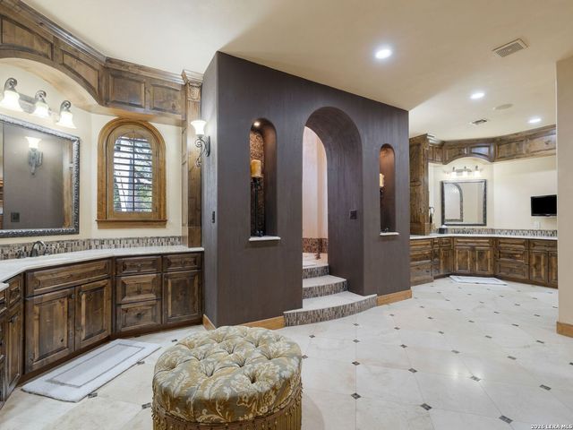 14454 Santa Rita, Helotes, TX 78023