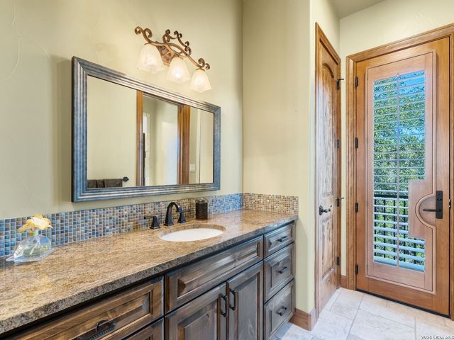 14454 Santa Rita, Helotes, TX 78023