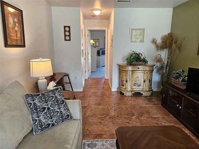 44 Woodland Drive 205, Vero Beach, FL 32962