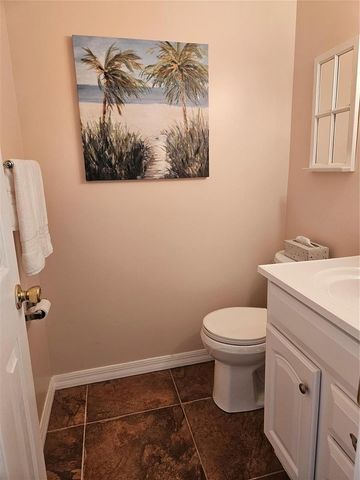 44 Woodland Drive 205, Vero Beach, FL 32962