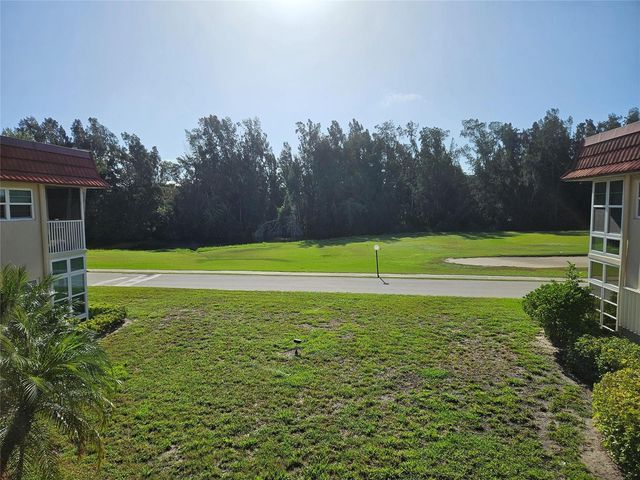 44 Woodland Drive 205, Vero Beach, FL 32962