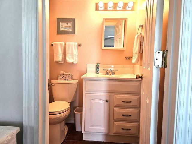 44 Woodland Drive 205, Vero Beach, FL 32962