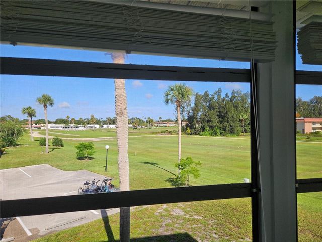44 Woodland Drive 205, Vero Beach, FL 32962