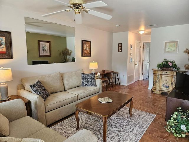 44 Woodland Drive 205, Vero Beach, FL 32962