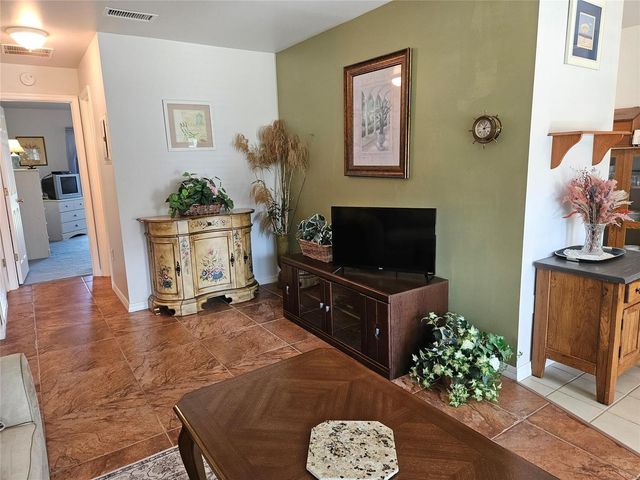 44 Woodland Drive 205, Vero Beach, FL 32962