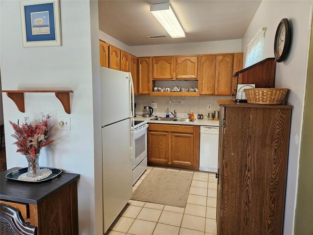 44 Woodland Drive 205, Vero Beach, FL 32962