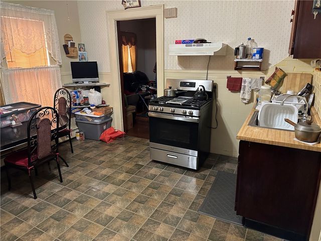 36 Heidelberg Street, Rochester, NY 14609