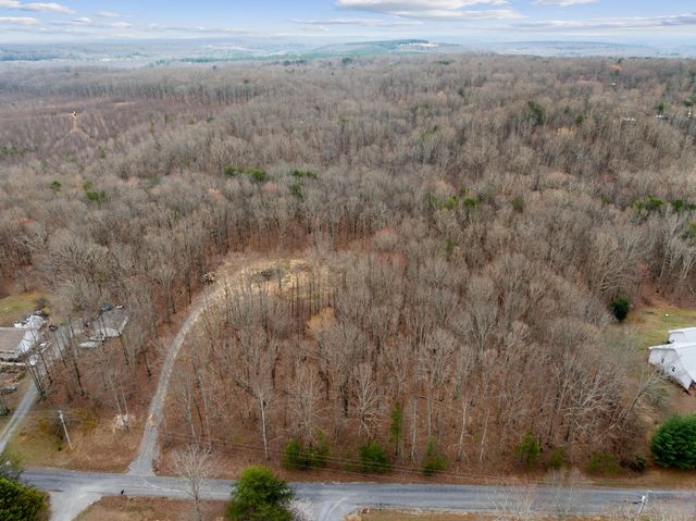 304 Eagle Nest Road, Graysville, TN 37338