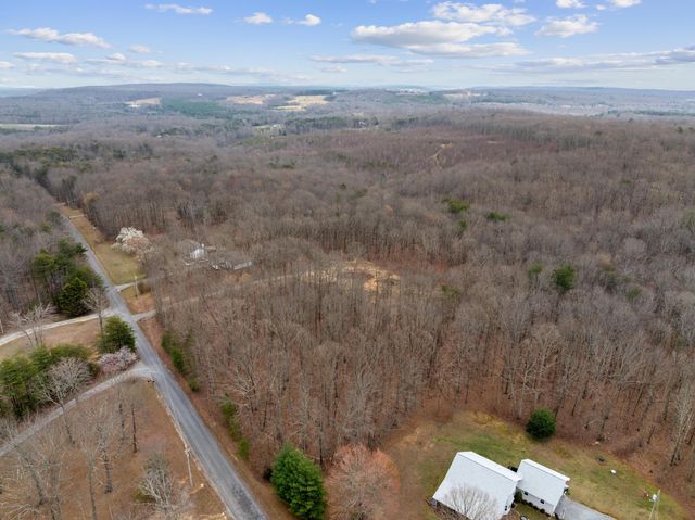 304 Eagle Nest Road, Graysville, TN 37338
