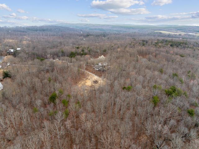 304 Eagle Nest Road, Graysville, TN 37338